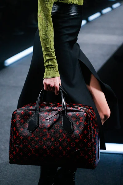 Look 95